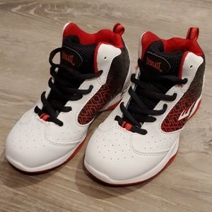 NWOT Everlast Shoes